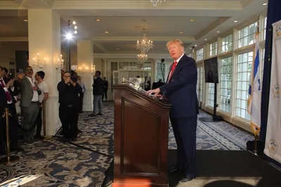 193-IHF-2023-07-11-Trump.JPG